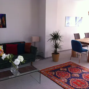 Spacious Next To Munich Apartment